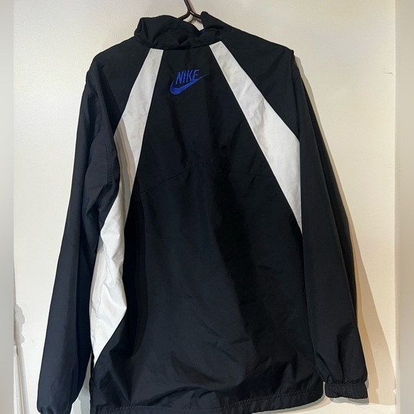 VINTAGE Nike Windbreaker - Picture 2 of 3
